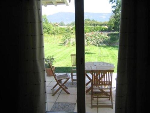 Bnb Atelier De St. Maurice Vésenaz Quarto foto